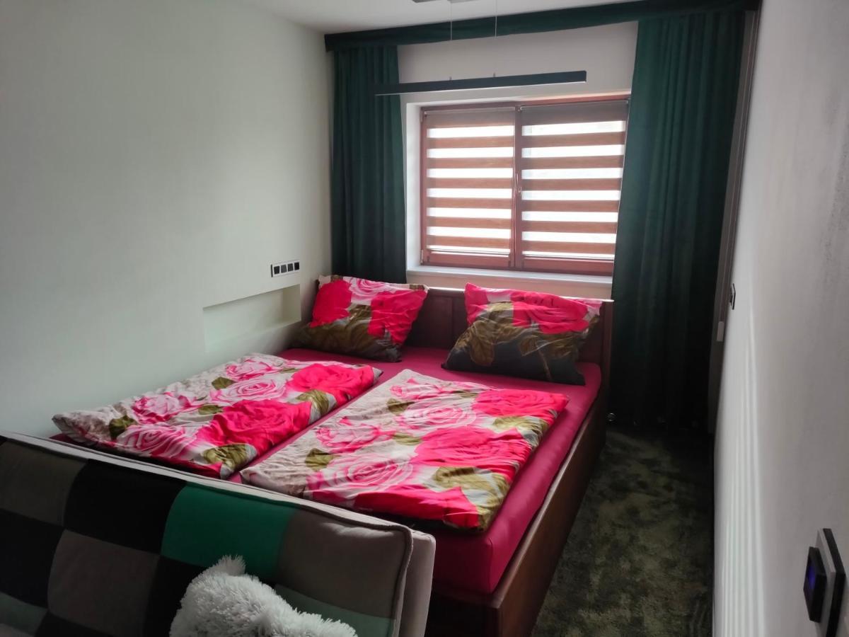 Apartman Uprostred Trojuhelniku Praha - Karlovy Vary - Plzen Kolesovice Exterior photo